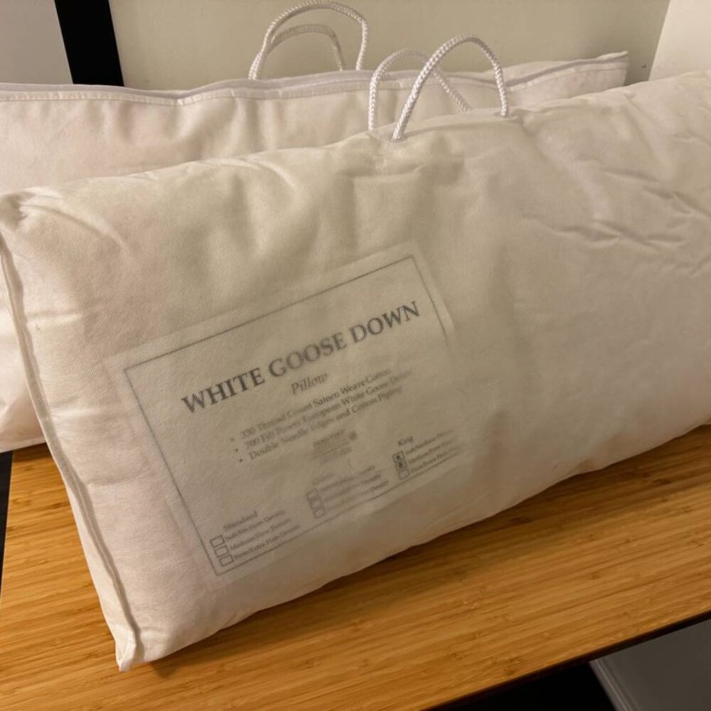 NIB Quince Luxe Goose Down Pillow King Size Soft/Medium (2 pillows)
